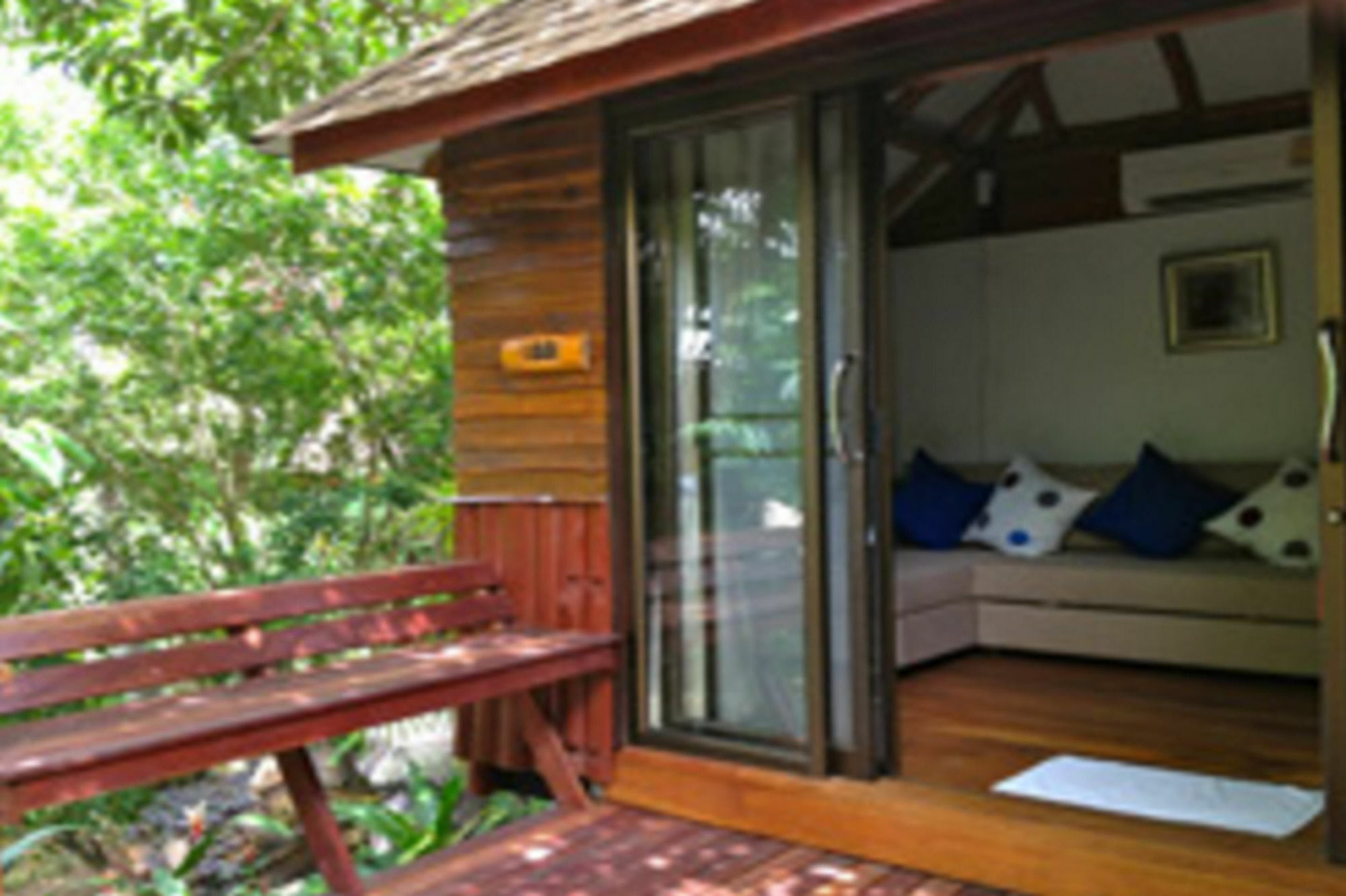 Lub D Tanote Bay Resor 3*